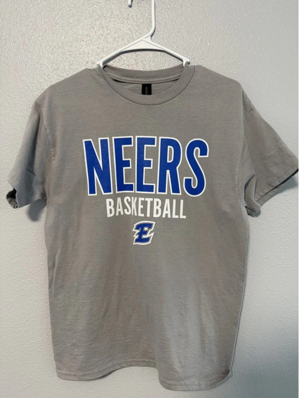 #6065 Neers Basketball Gray Gildan Dry Blend Graphic T-Shirt M